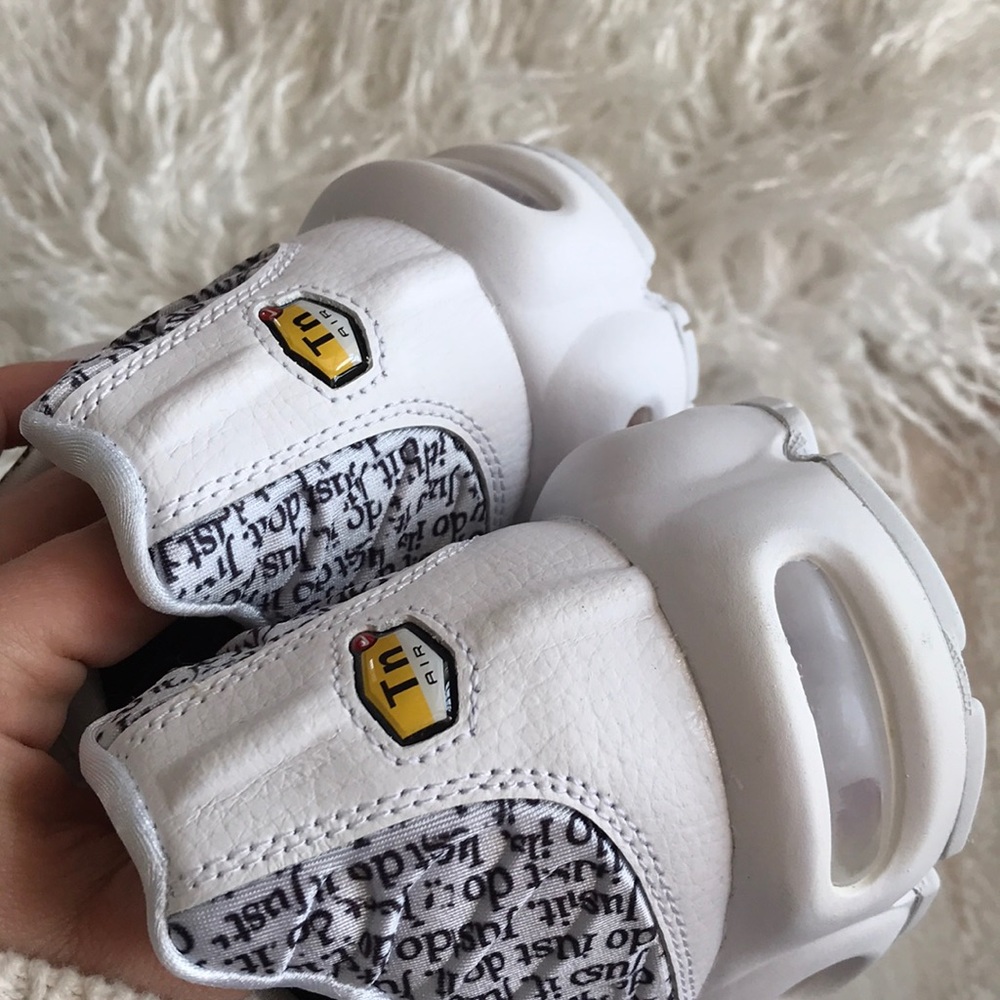NWT Nike Air Max Plus special edition - Picture 7 of 8
